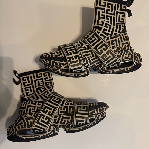 ☀️BALMAIN LIMITED EDITION☀️ - Picture 2 of 4